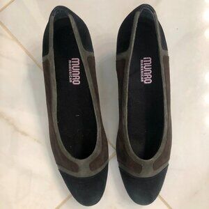 Munro American Jillian Black and Brown Colorblock Suede Pump 8.5M